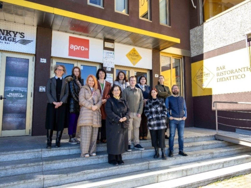 Un mese di cooperazione internazionale in Apro  Formazione: delegazioni da tutta Europa, da  Armenia, Balcani e Moldavia si incontrano ad Alba e nelle Langhe per una serie di progetti