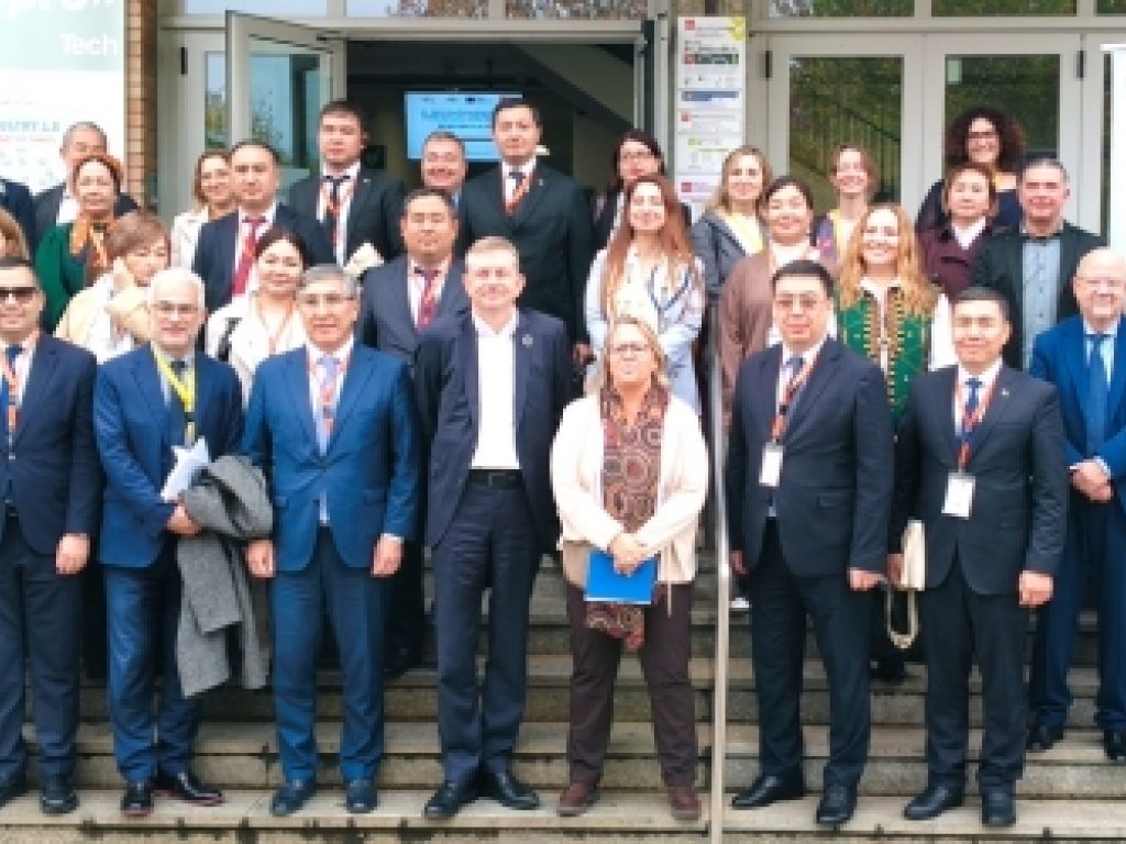 Progetto europeo DARYA: Apro Formazione accoglie i vice-ministri dell’Istruzione e del Lavoro dei Paesi dell’Asia Centrale